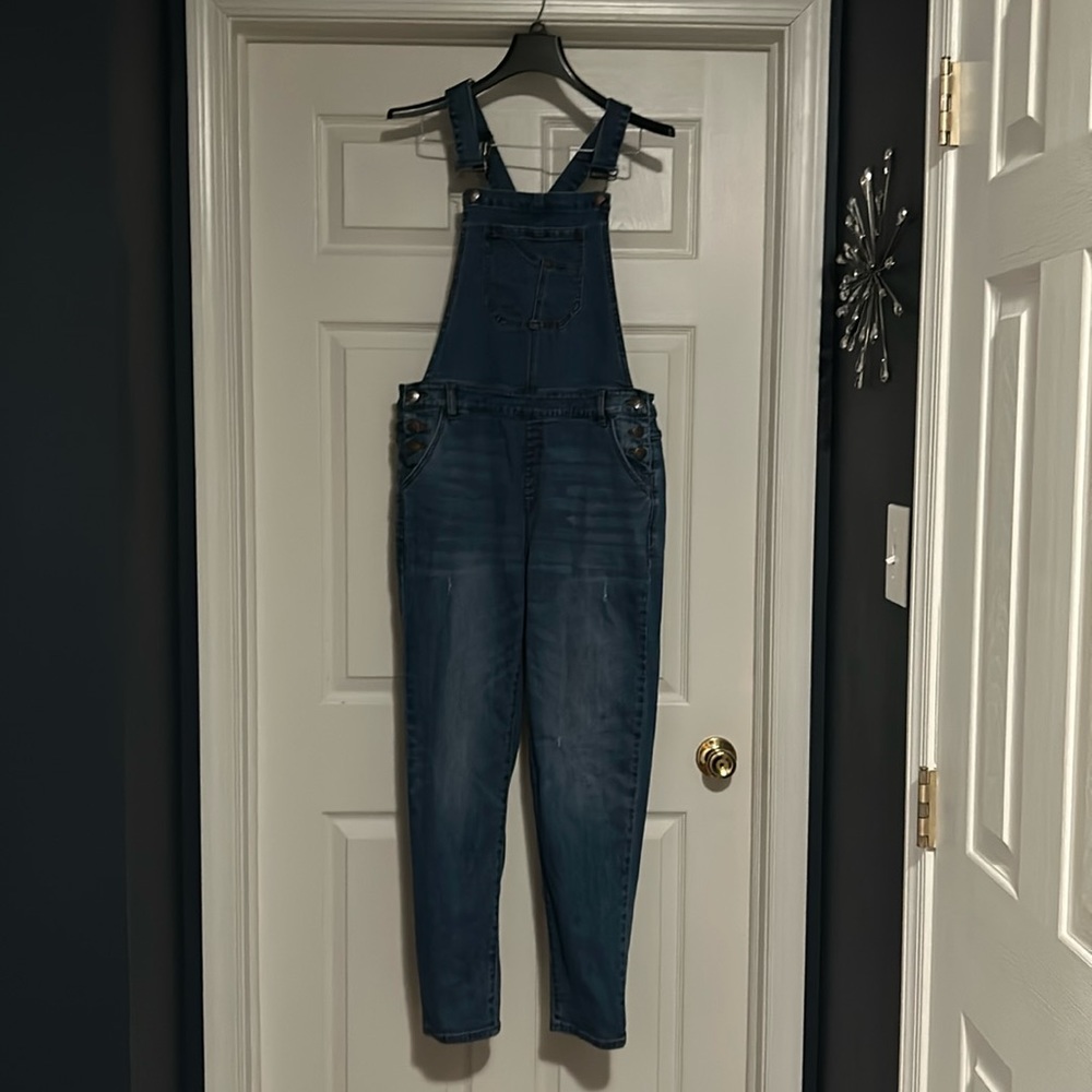 Peppered Denim distressed skinny straight leg Denim Overalls